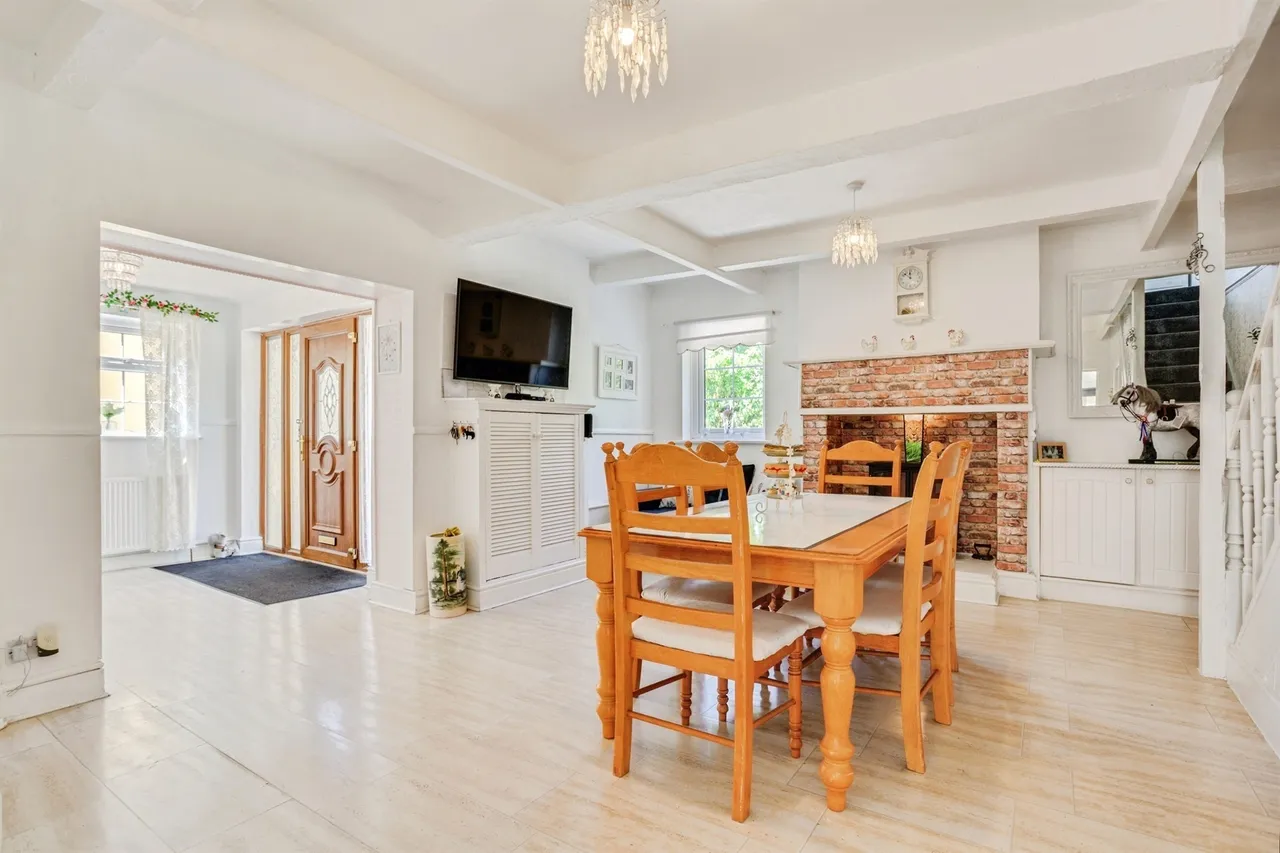 Crownlands Lane, Ossett, photo 4