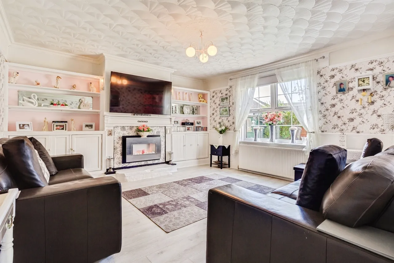 Crownlands Lane, Ossett, photo 3