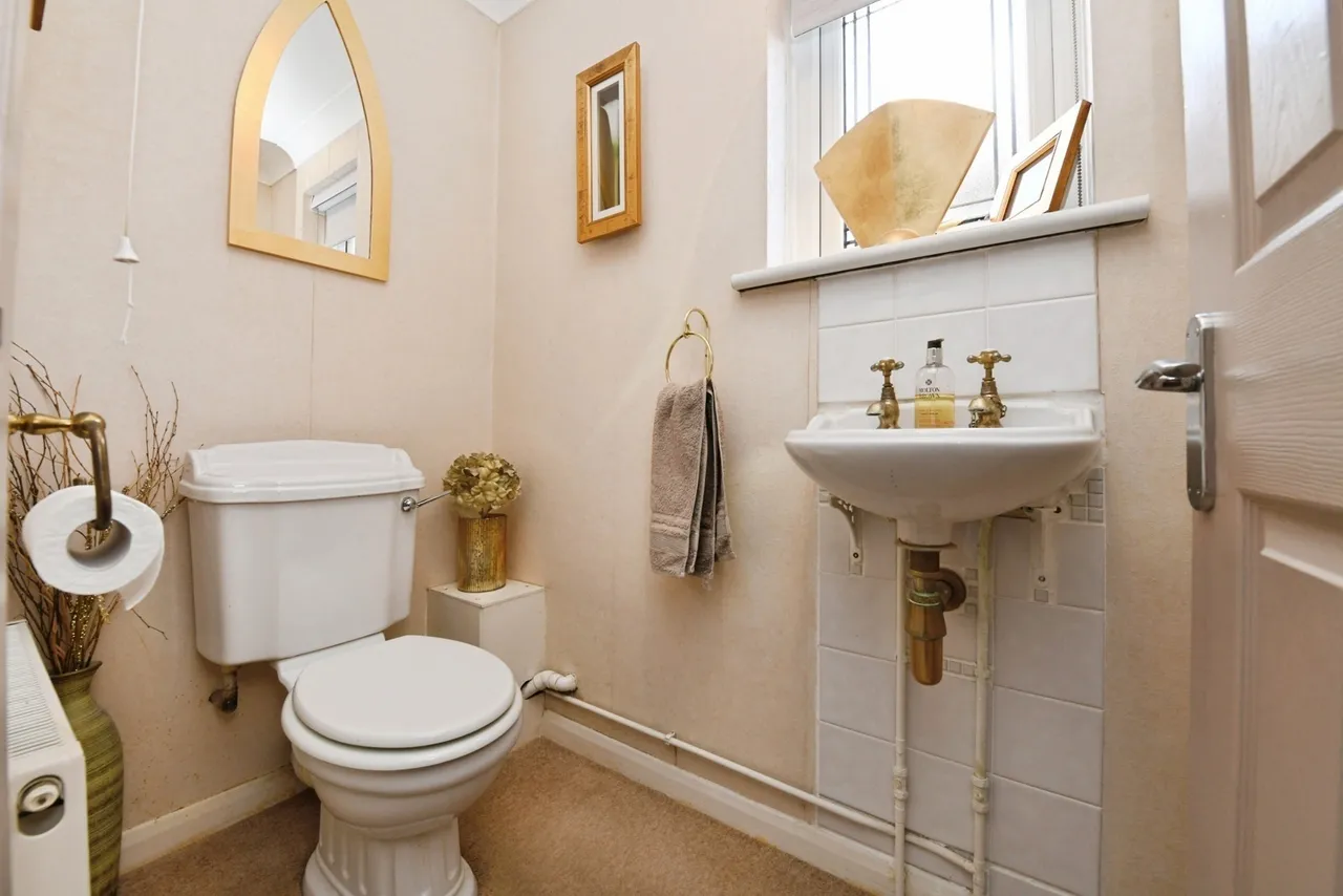 Dalwood, Shoeburyness, Southend-on-Sea, Essex, SS3, photo 15