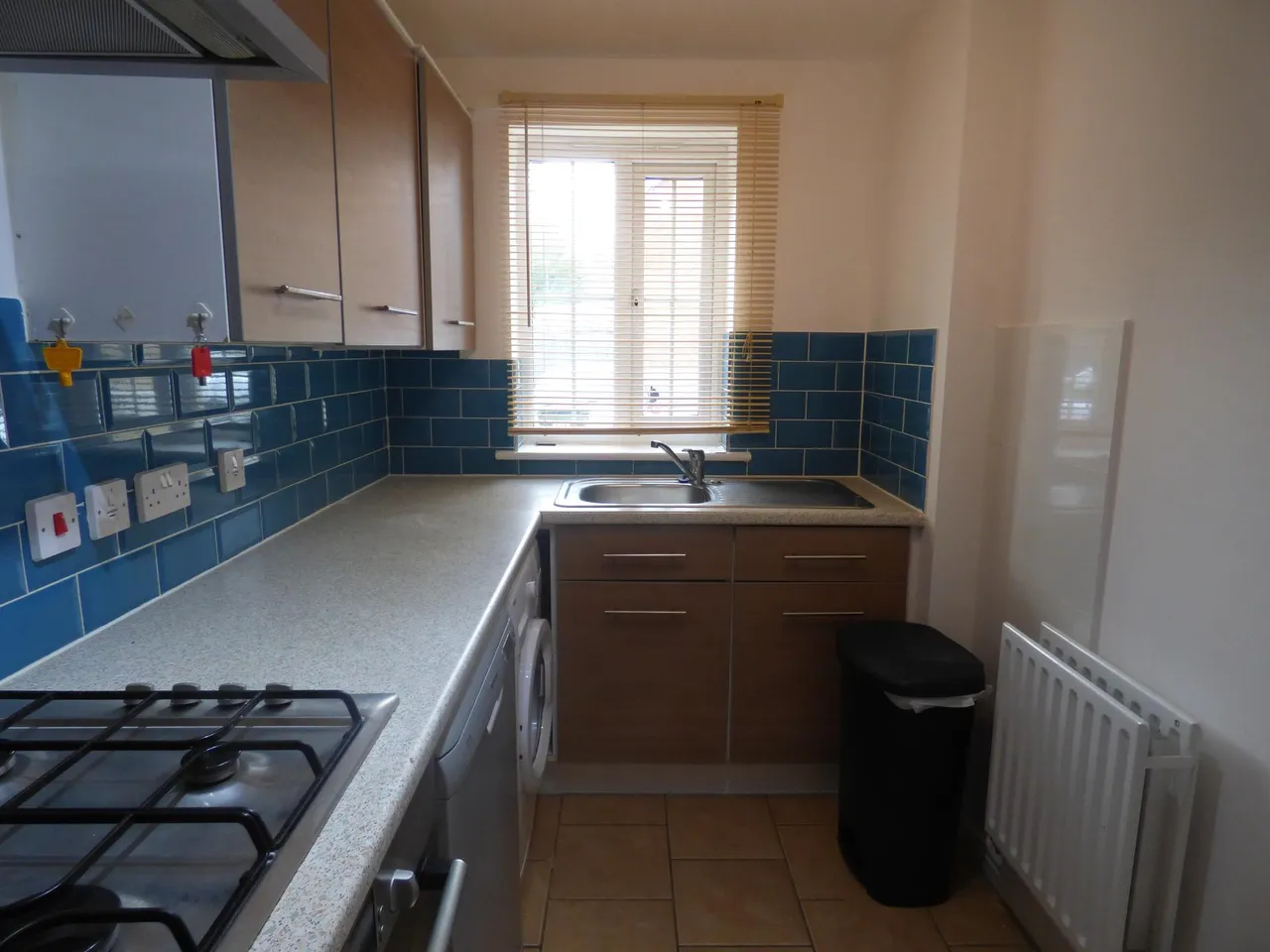 Beeston Court, Laindon, SS15, photo 8