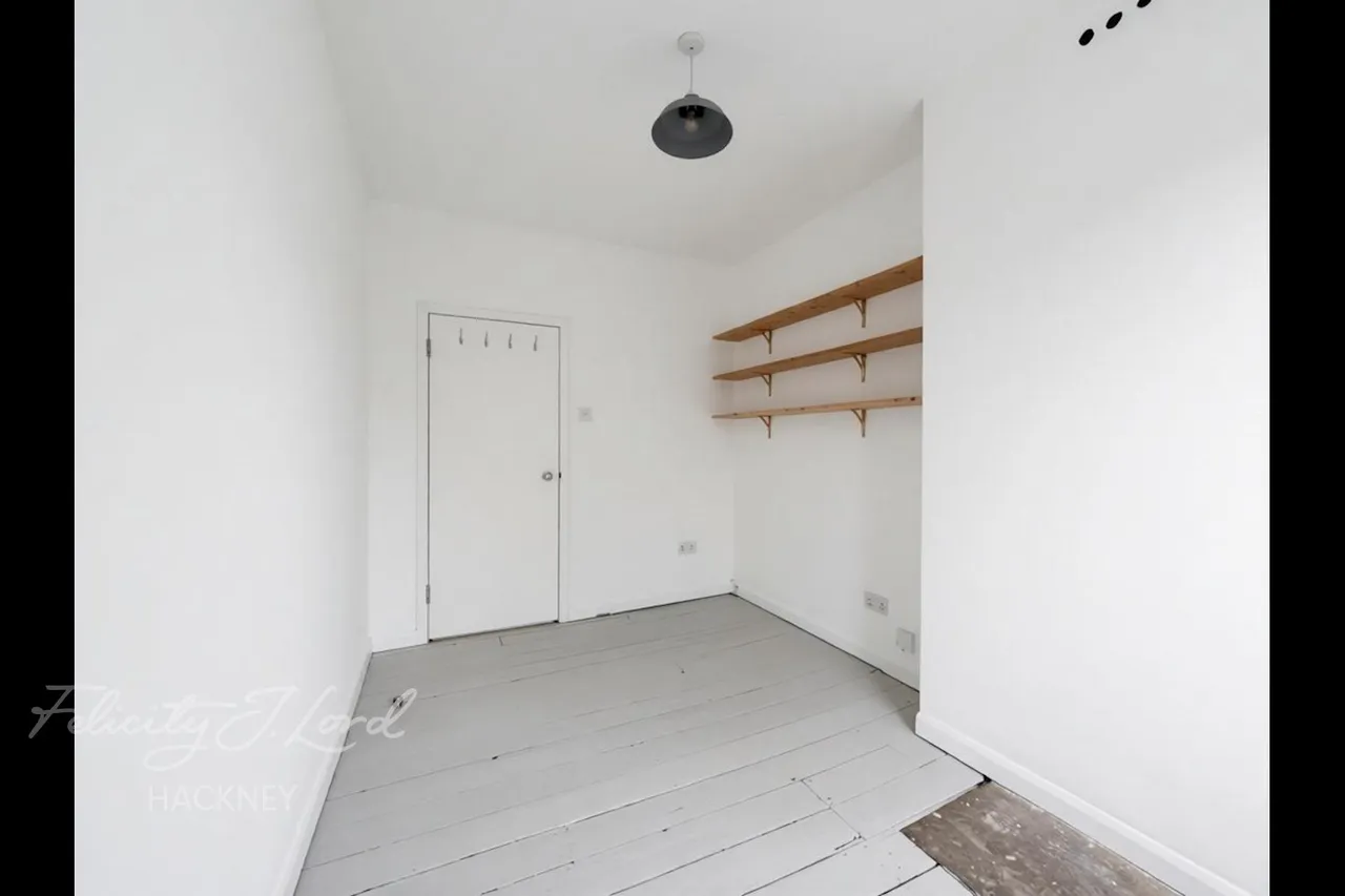 Evering Road, photo 6