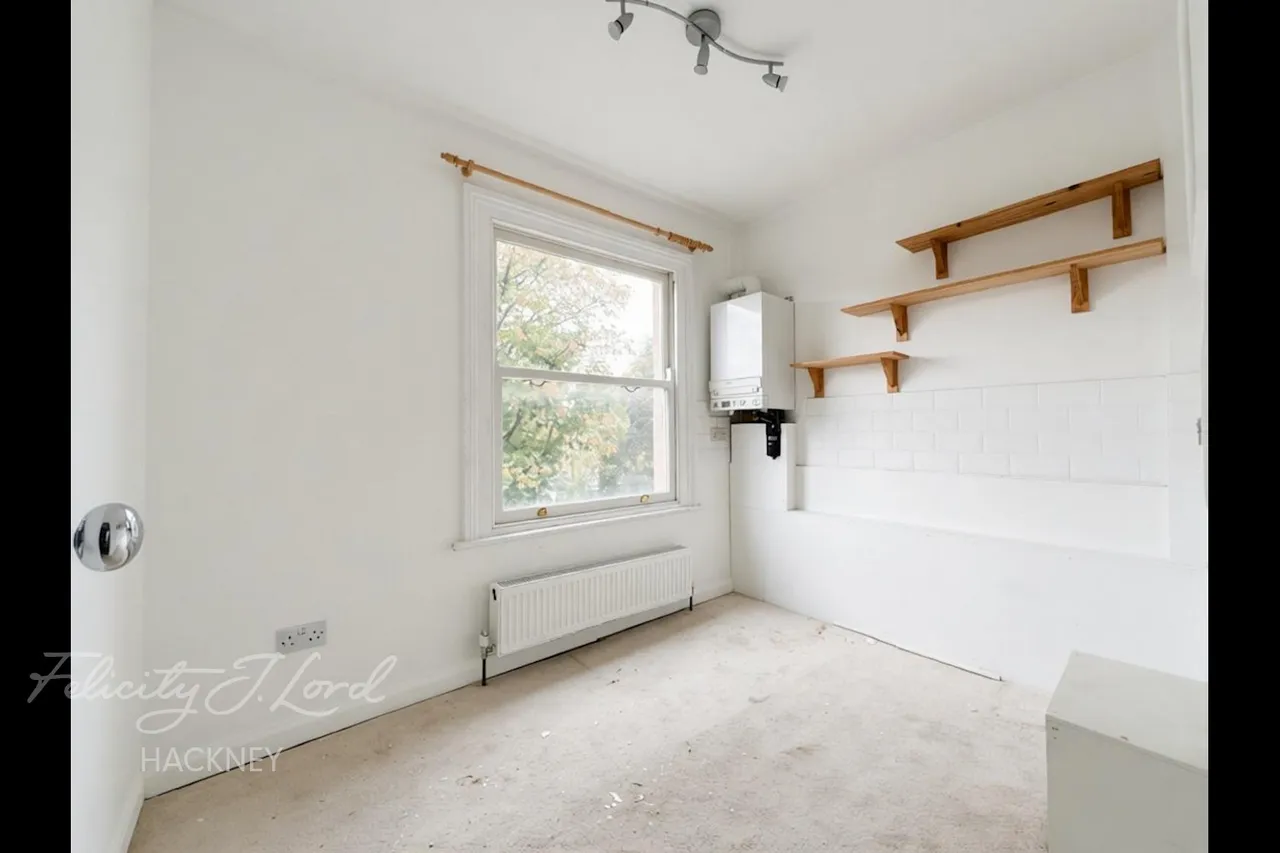Evering Road, photo 9
