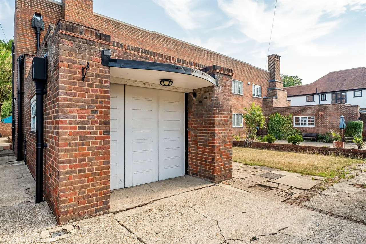 Bridge Road, Maidenhead, SL6, photo 16