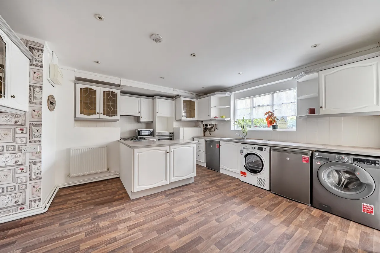 Bridge Road, Maidenhead, SL6, photo 2