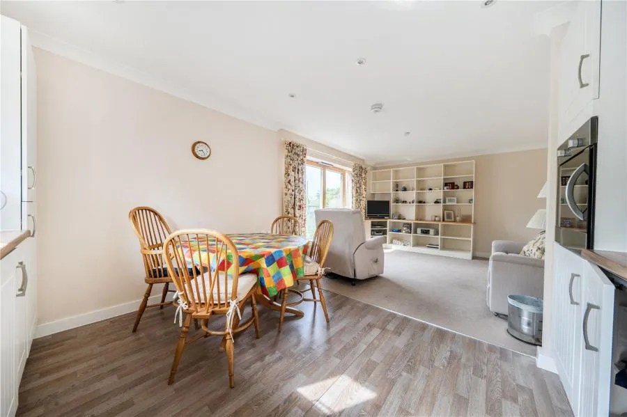 Buttercross Lane, Witney, OX28, photo 6