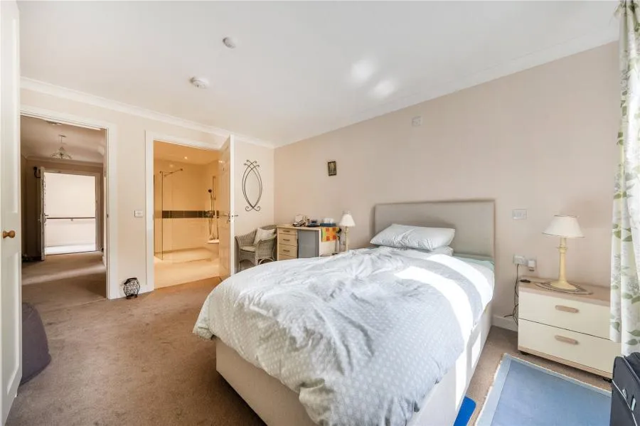 Buttercross Lane, Witney, OX28, photo 8