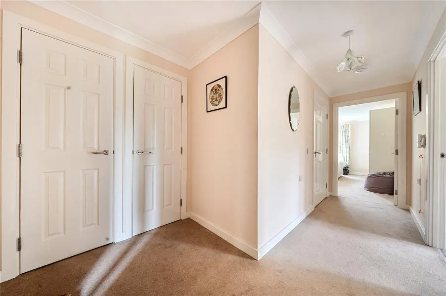 Buttercross Lane, Witney, OX28, photo 12
