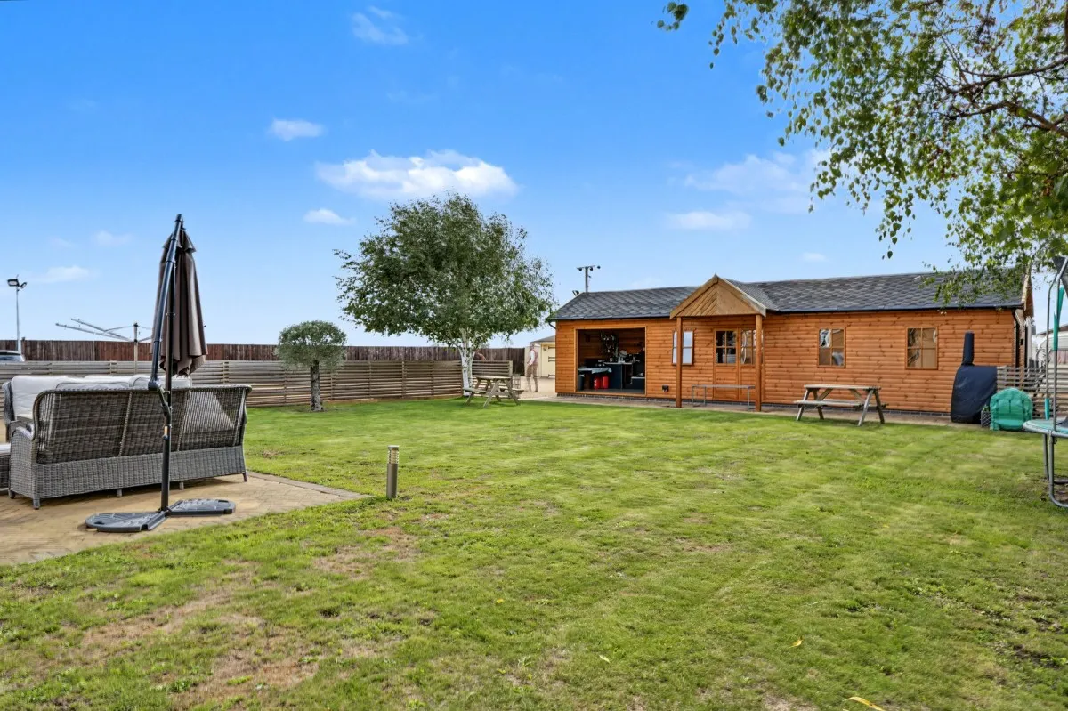 Iretons Way, Chatteris, PE16, photo 18