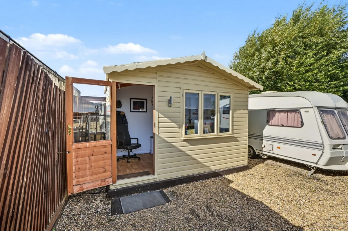 Iretons Way, Chatteris, PE16, photo 28