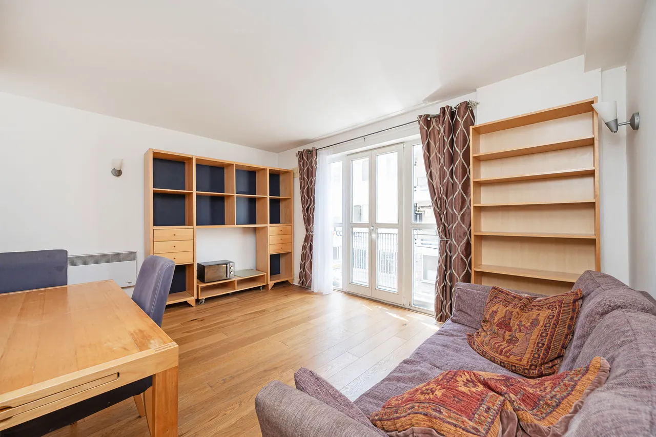 Flat 203 Cornell Building, 1 Coke Street, London, photo 7
