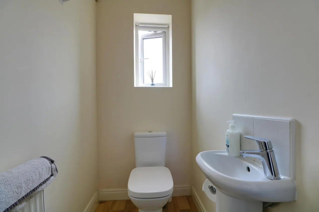 Broomhall Drive, Shavington, photo 8