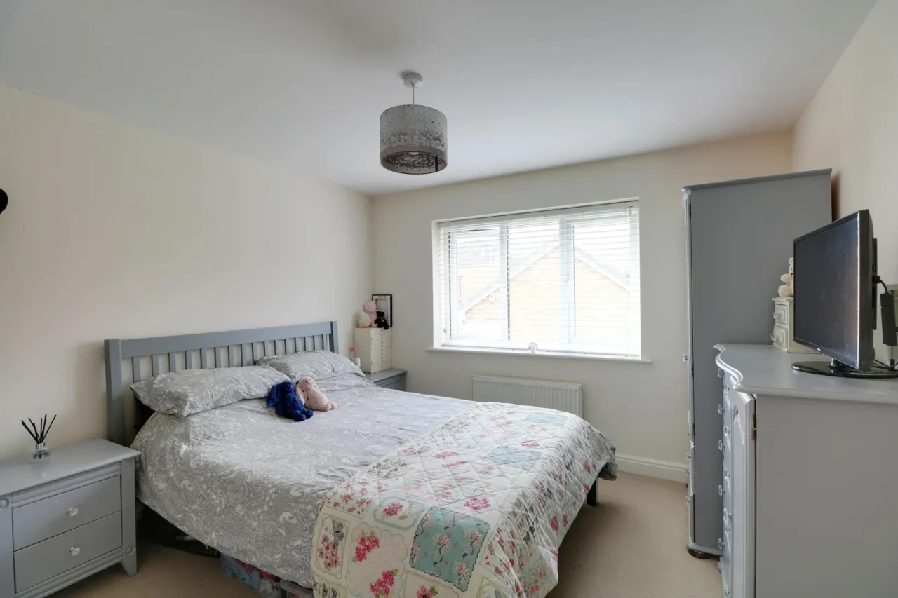 Broomhall Drive, Shavington, photo 9