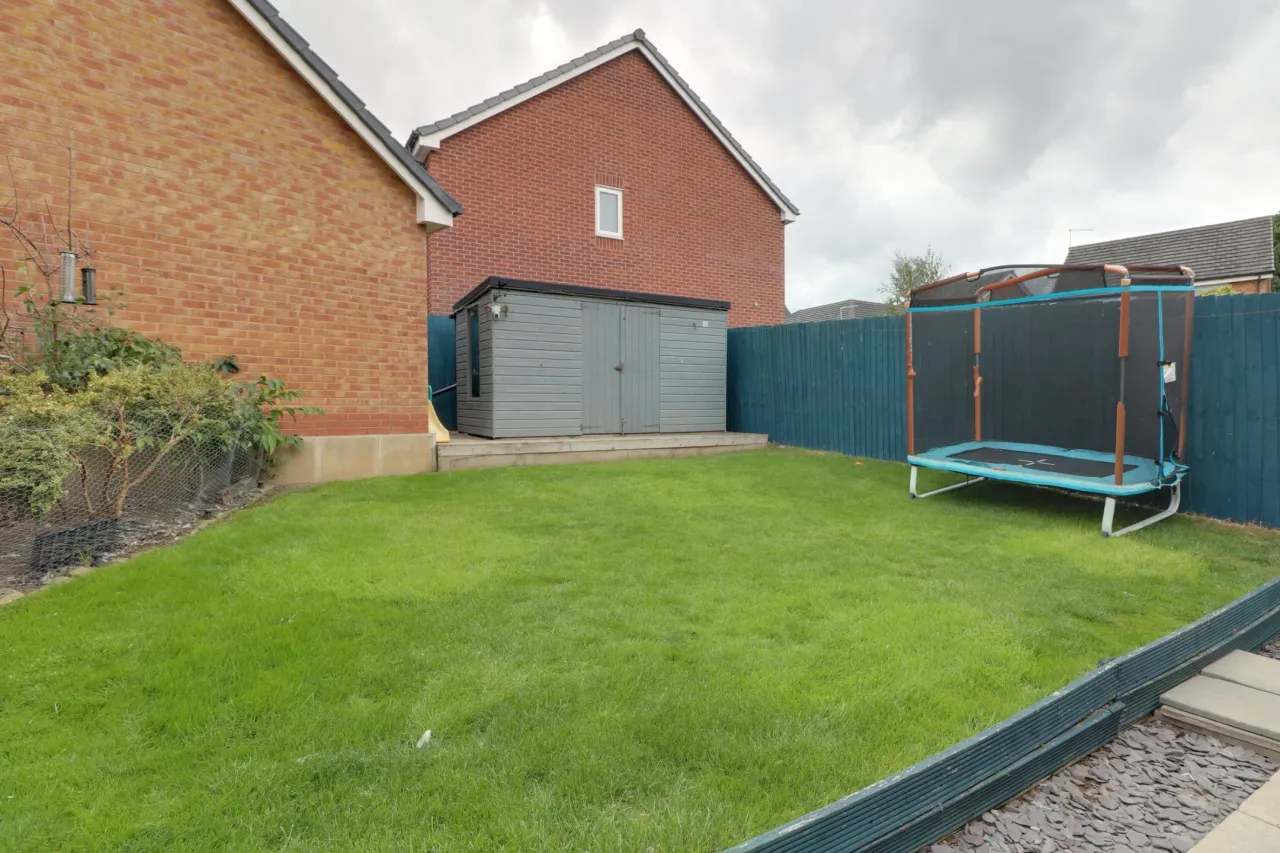 Broomhall Drive, Shavington, photo 6