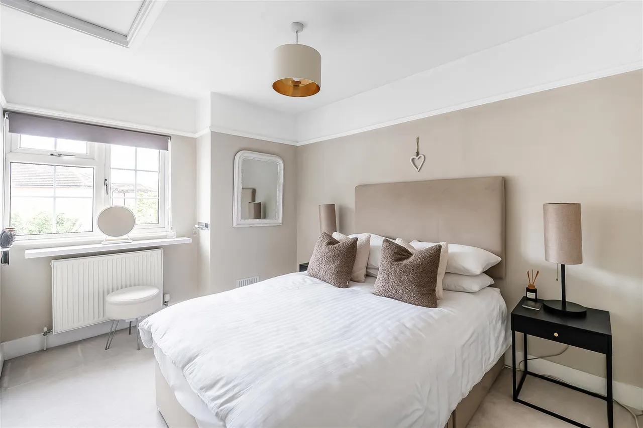 Highlands Road, Leatherhead, KT22, photo 7