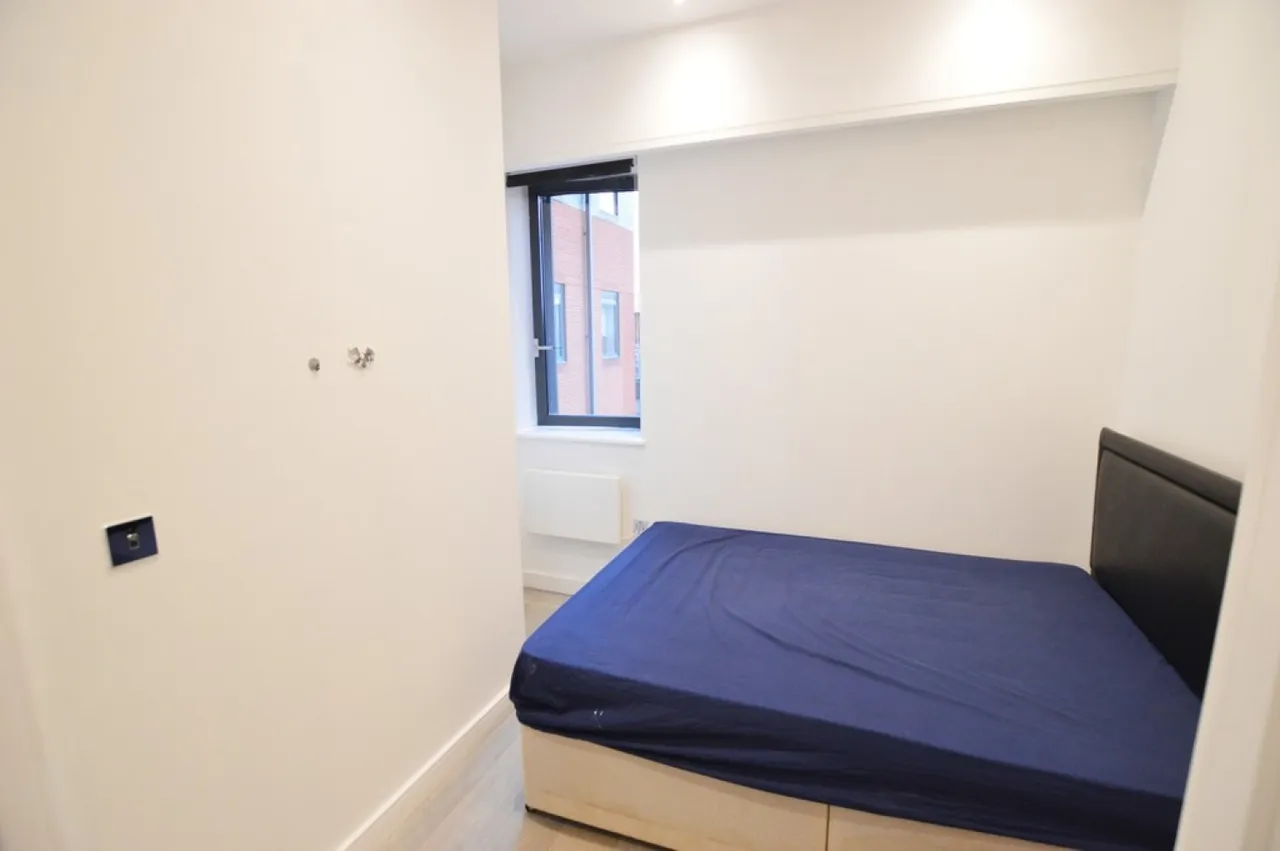 Wellington Street, 50 Wellington Street, Slough, Berkshire, photo 5