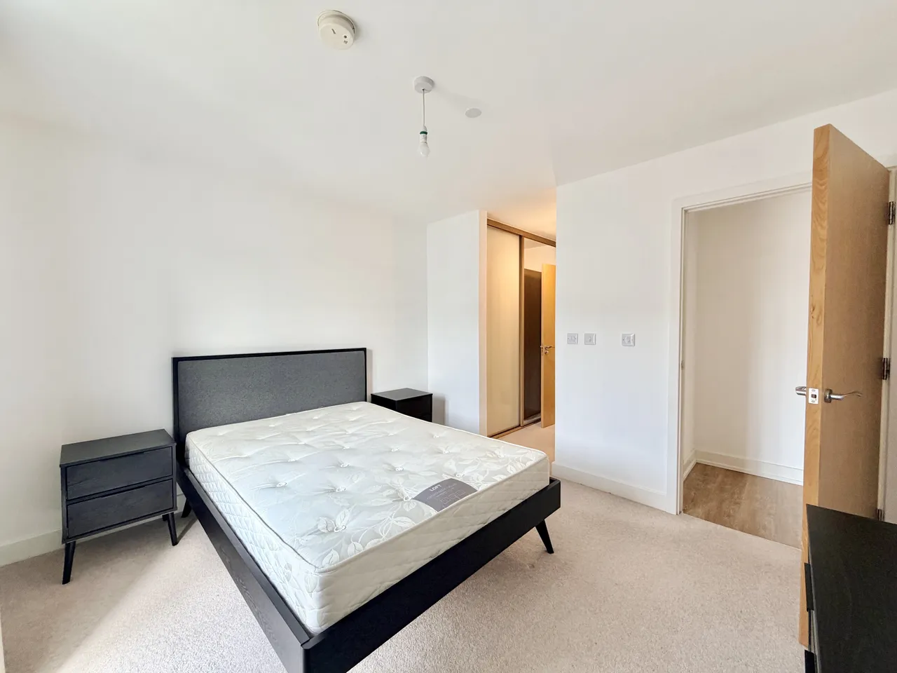 Holmbush Mews, RH12, photo 10