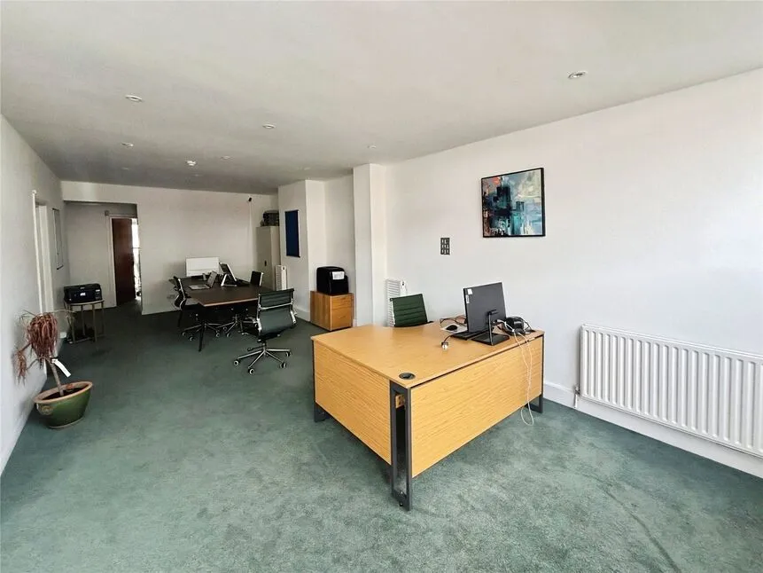 Alexandra Drive, Surbiton, Surrey, KT5, photo 3