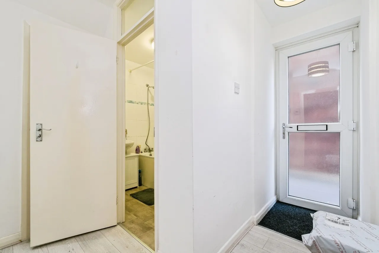 The Ridgeway, LONDON, London, E4, photo 6