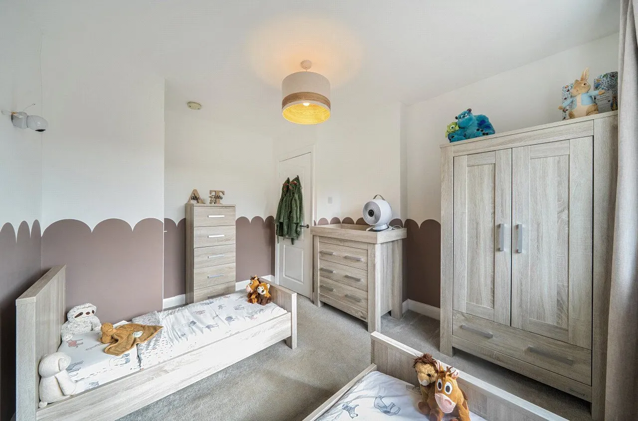 Kings Drive, Middleton, M24, photo 18