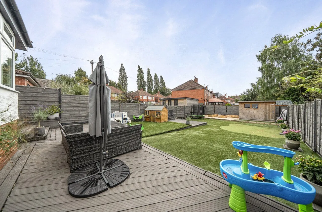 Kings Drive, Middleton, M24, photo 21