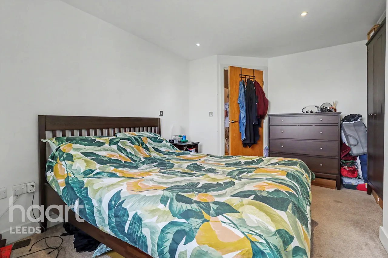 Armouries Way, Leeds, LS10, photo 9