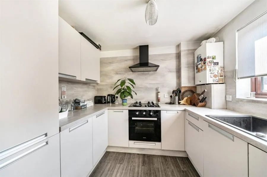 Trumpsgreen Road, Virginia Water, GU25, photo 2