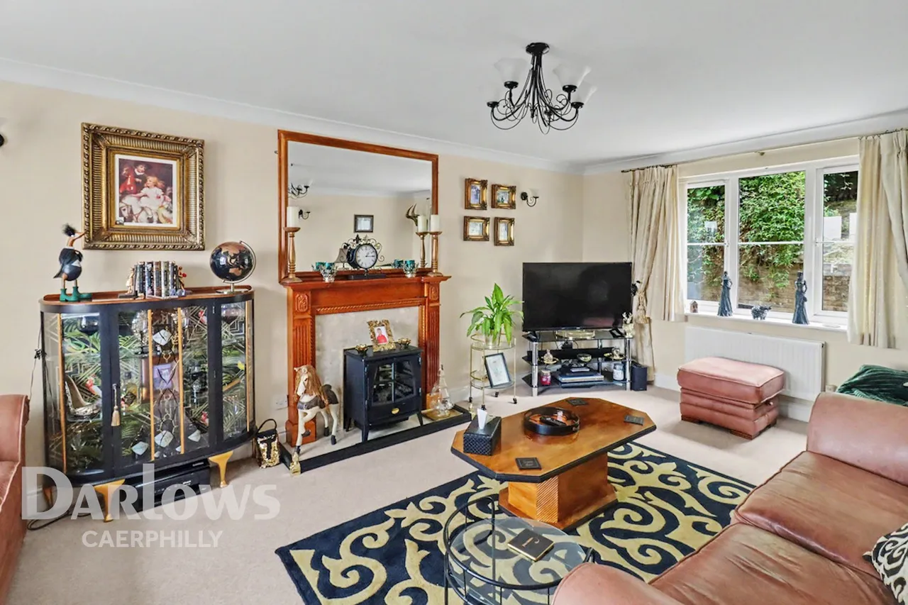 Tor View, Caerphilly, photo 9