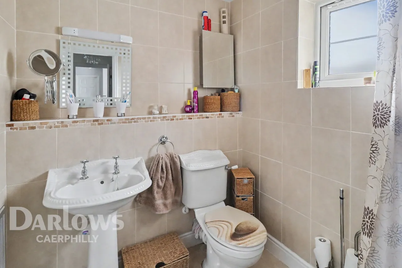 Tor View, Caerphilly, photo 24