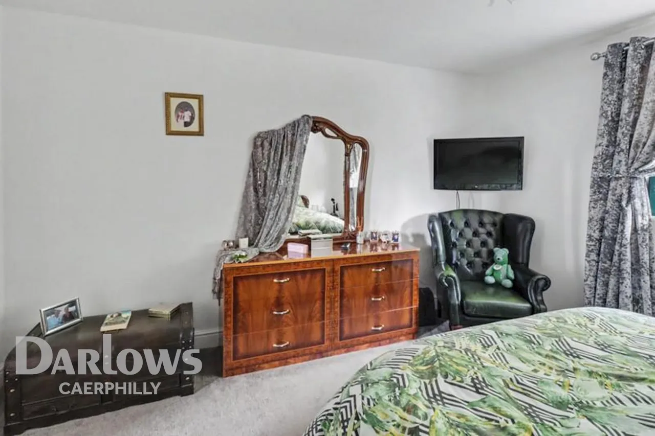 Tor View, Caerphilly, photo 23