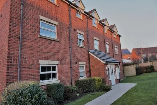 2 bed flat for sale — Quins Croft, Leyland, PR25 3UX