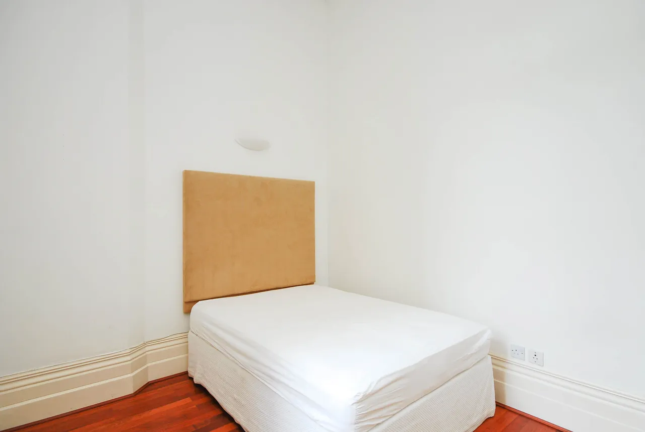 Flat 2, 60 Queens Gate, London, photo 6