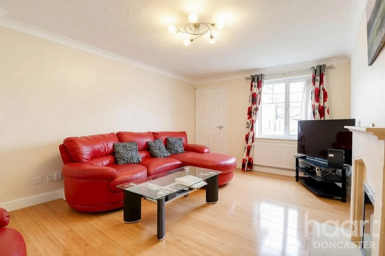 Castle Avenue, Rossington, DN11, photo 5