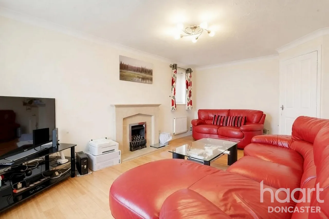 Castle Avenue, Rossington, DN11, photo 6