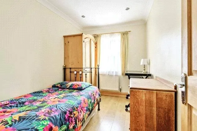Worthington Road, Surbiton, KT6, photo 5