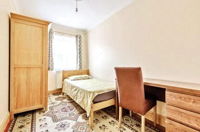 Worthington Road, Surbiton, KT6, photo 9