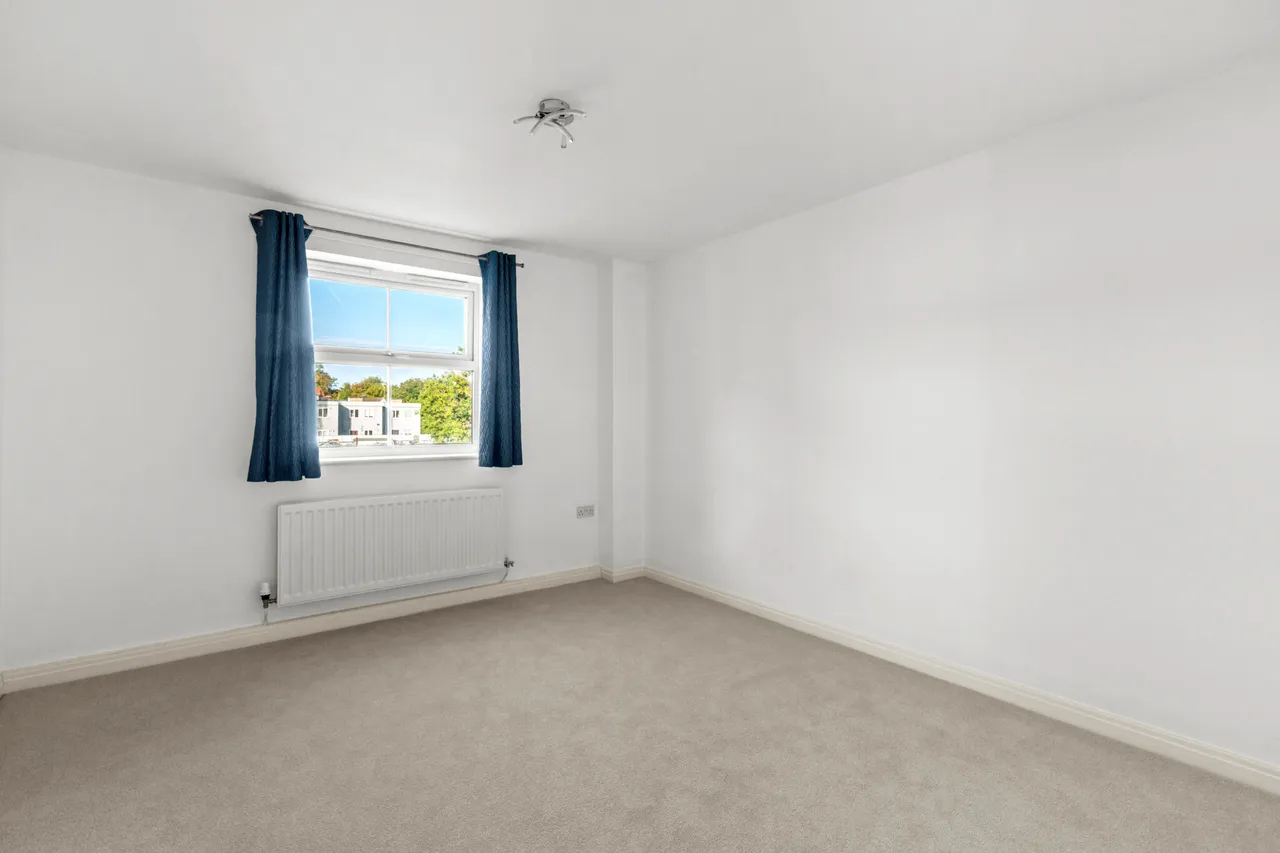 Post Office Lane, Beaconsfield, HP9, photo 4