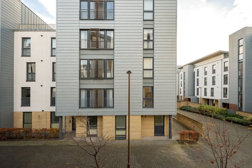Kimmerghame Path, Edinburgh, EH4, photo 28