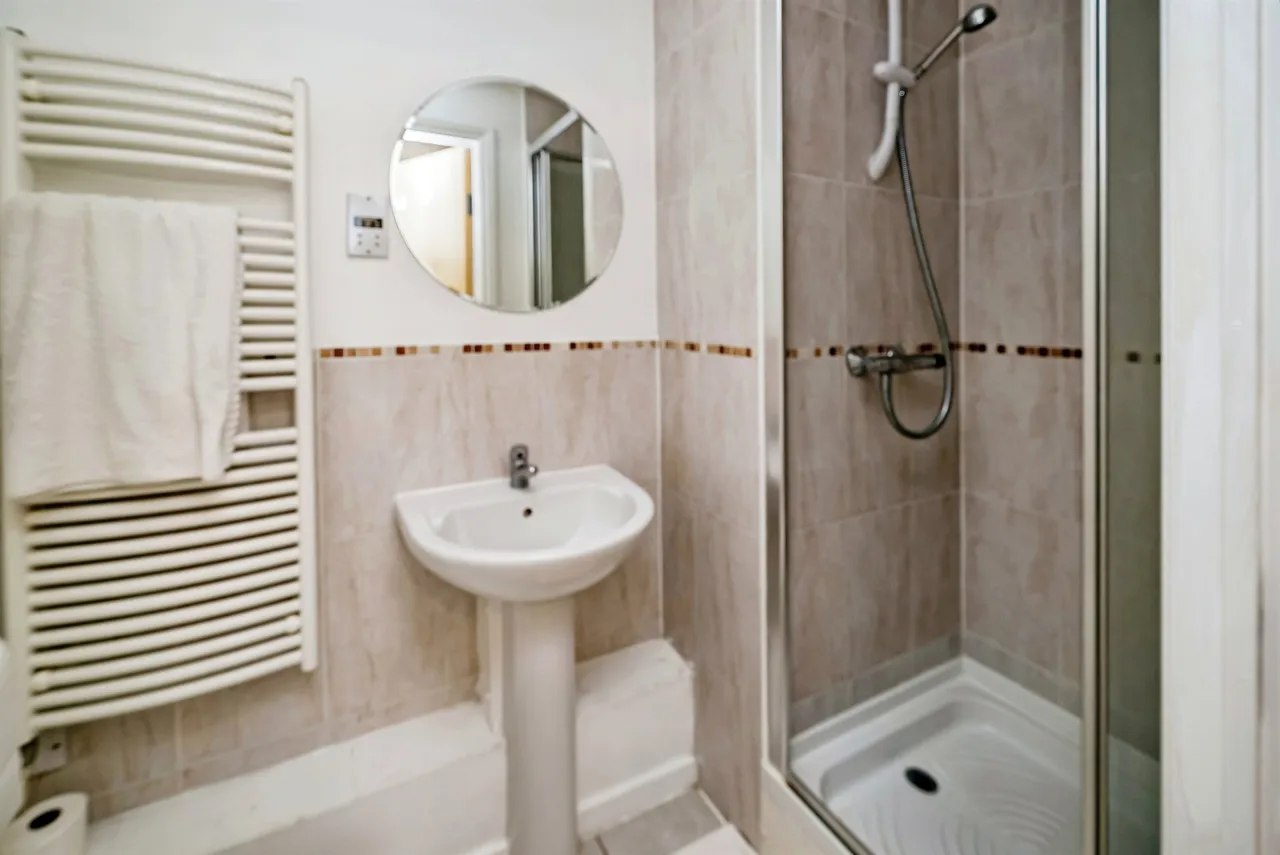 Bath Road, Slough, photo 7