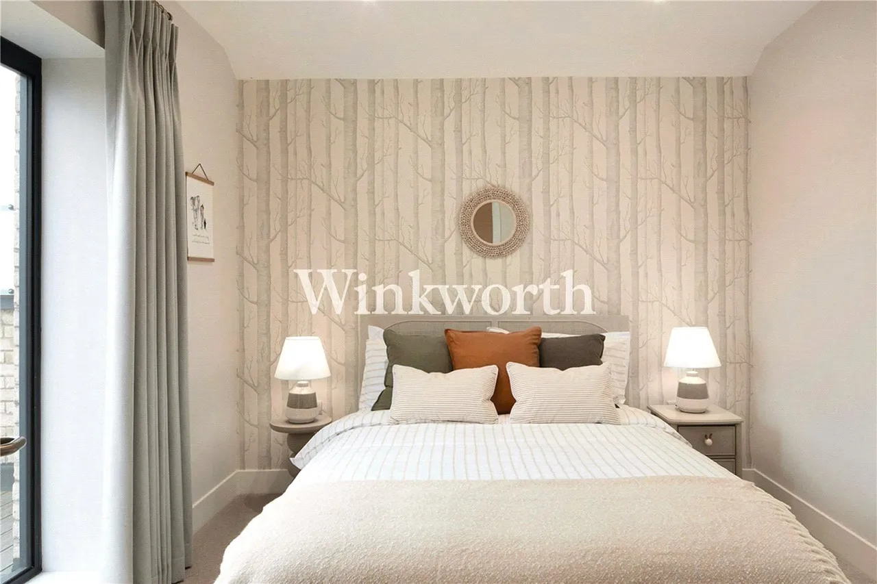 Crawley Road, London, N22, photo 11