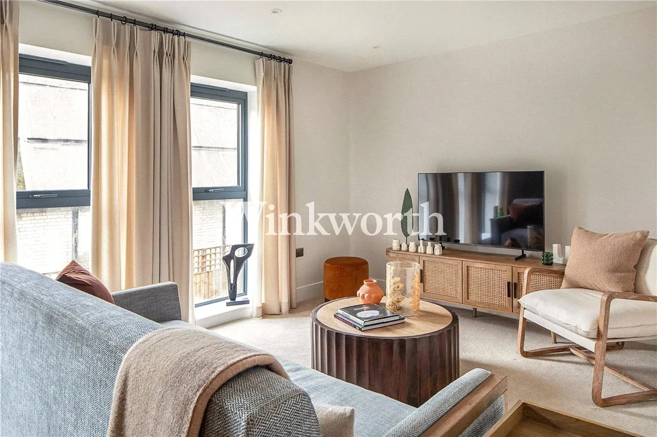 Crawley Road, London, N22, photo 2