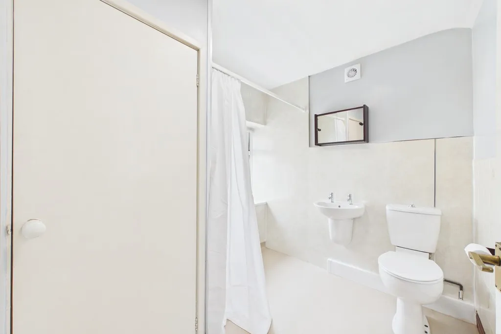 Jackson Terrace, Millhead, LA5, photo 33
