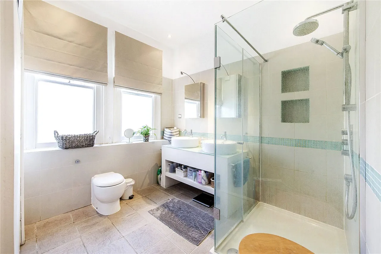 Ritherdon Road, London, SW17, photo 12
