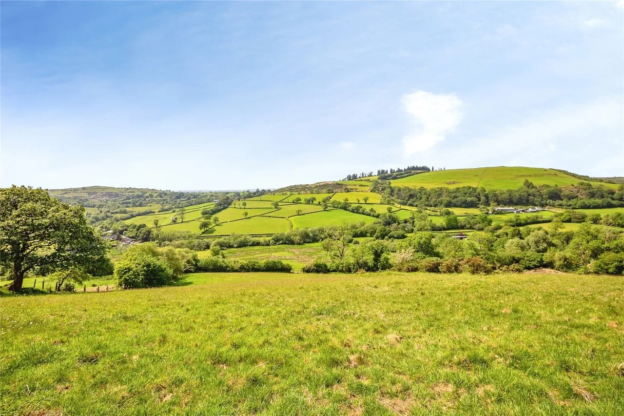 Caio, Llanwrda, SA19, photo 2
