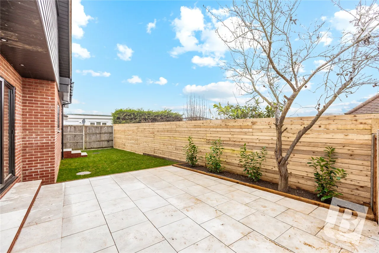 Mascalls Gardens, Brentwood, CM14, photo 8
