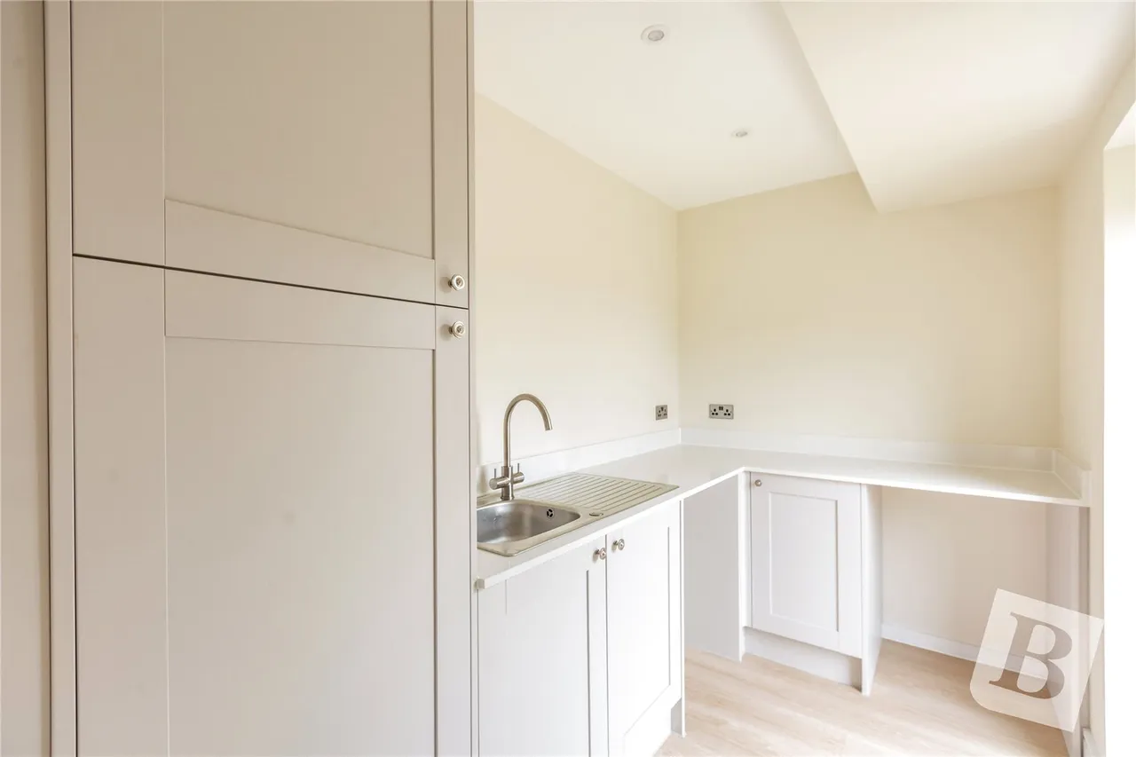 Mascalls Gardens, Brentwood, CM14, photo 13