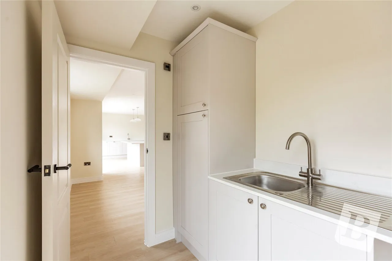 Mascalls Gardens, Brentwood, CM14, photo 14