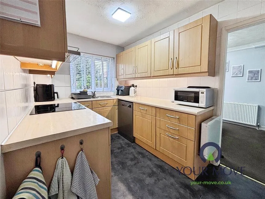 Vernon Way, Barnsley, S75, photo 3