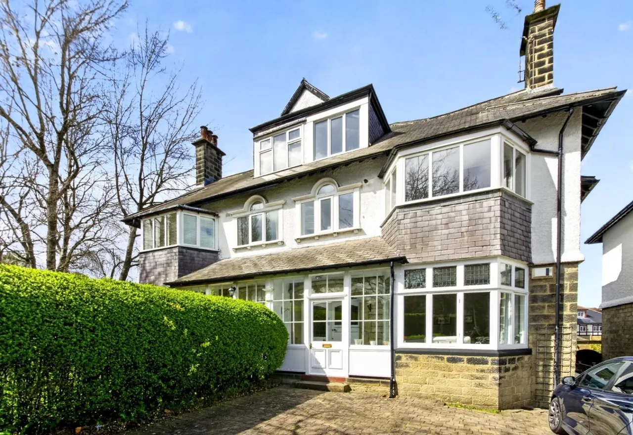 3 bed flat for sale — Otley Road, Harrogate