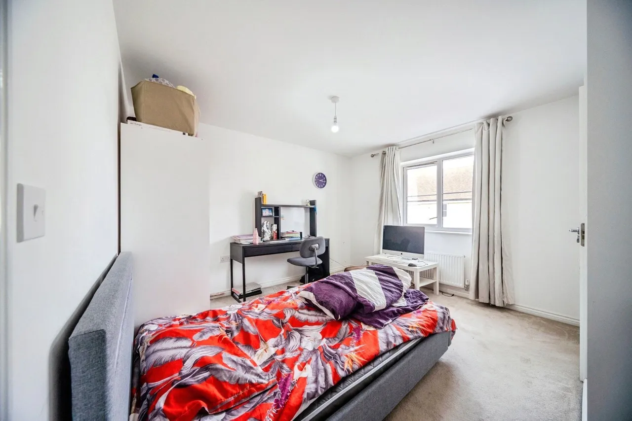 Calshot Drive, Kingsmead, MK4, photo 13