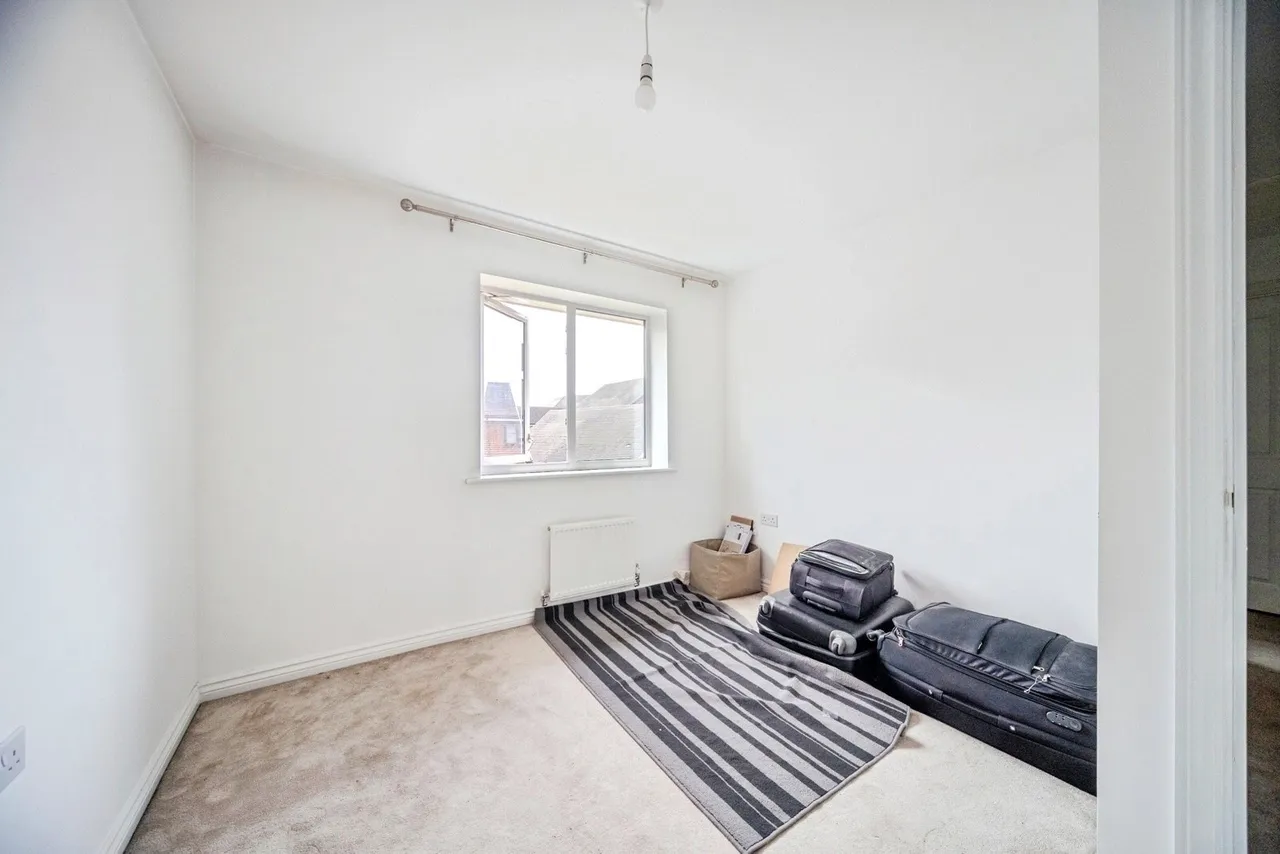 Calshot Drive, Kingsmead, MK4, photo 11